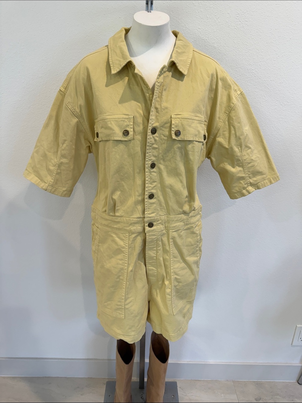 Women’s Current Elliott Lightweight Short-Sleeve Romper in Pale Yellow Sz M
